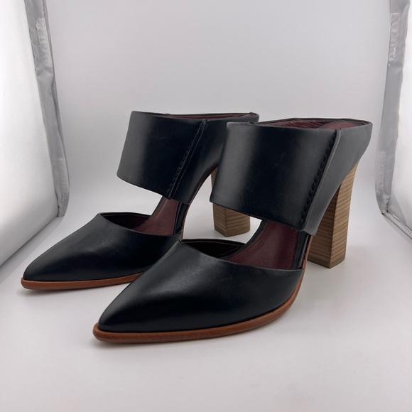 Coach sz 8M Fortune heels - Picture 4 of 12